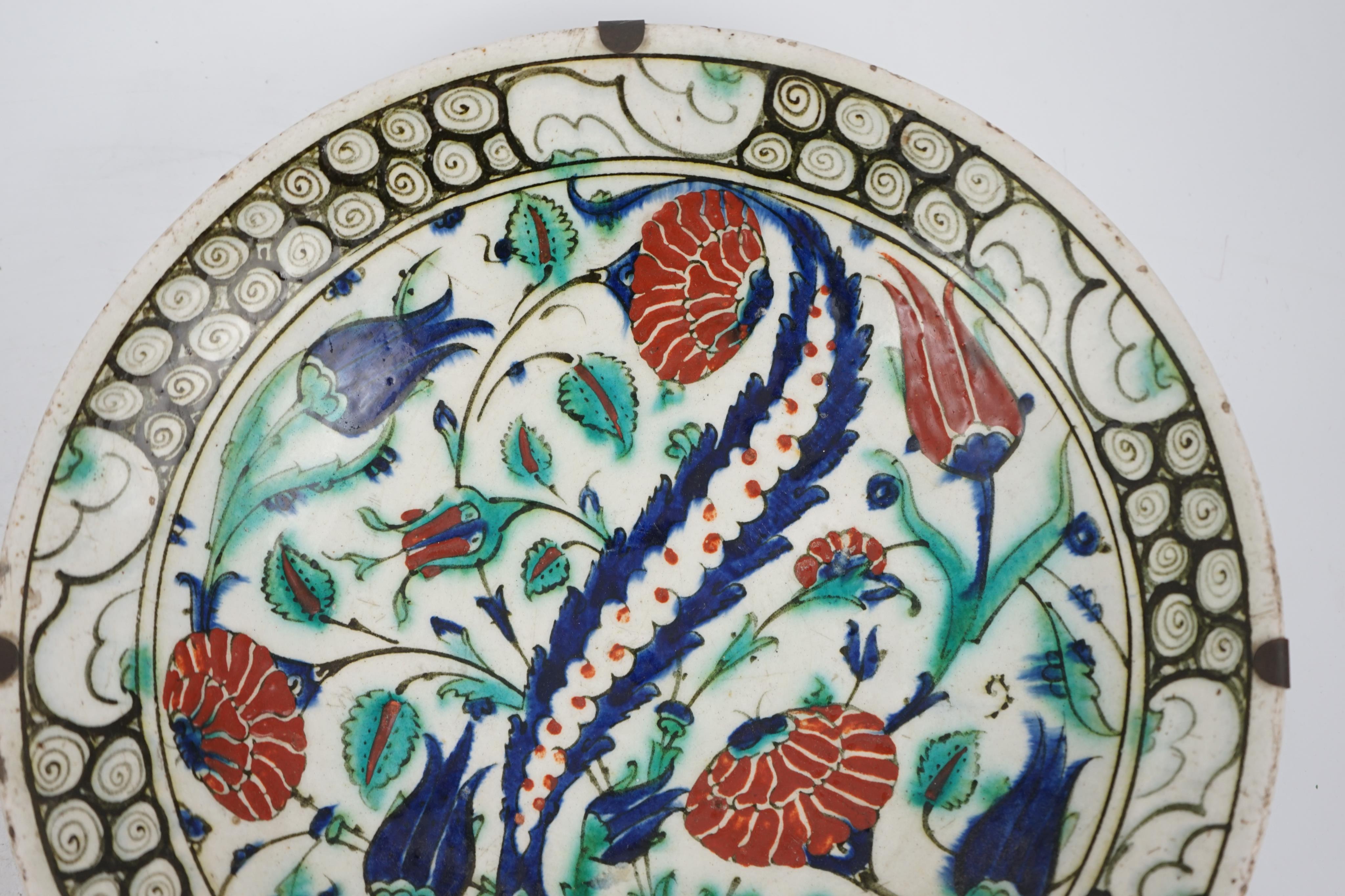 An Iznik pottery dish, Ottoman Turkey, 17th century